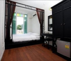99 Oldtown Boutique Guesthouse is located at 99 Thalang Rd.