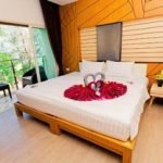 Anda Beachside Hotel is located at 210/2 Karon Road