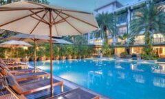 Andaman Beach Suites Hotel is located at 60/12 Rat Uthit Song Roi Pee Rd.