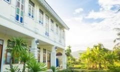 Baba La Casa Hotel is located at 23/9 Soi Thanu-Thep