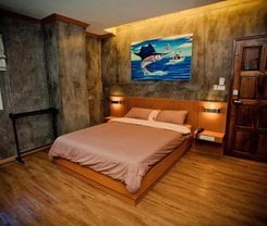 Chaphone Guesthouse is located at 183/76 Phang Nga Rd.