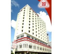 Daeng Plaza Hotel is located at 57 Phuket Road on Phuket in Thailand. Daeng Plaza Hotel has a guest rating of 6.2 and has Hotel amenities including: Restaurant/cafe