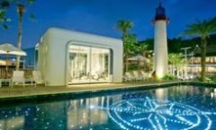 Diamond Cottage Resort & Spa is located at 6 Karon Road