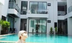 Good Day Phuket Hotel is located at 60/76 M.2 T.Wichit A.Muang on the island of Phuket. Good Day Phuket Hotel has a guest rating of 8.8 and has Hotel amenities including: Swimming Pool