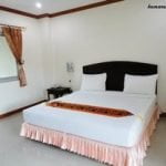 Komaree Hotel is located at 34 Ratuthid 200 pee