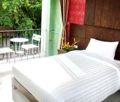 Lub Sbuy House Hotel is located at 1 Phang-nga soi 3 T.talad yai A. Muang Phuket on Phuket island in Thailand. Lub Sbuy House Hotel has a guest rating of 7.8 and has Hotel amenities including: Parking