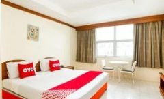 OYO 320 Regent 2002 Guest House is located at 70 (Aroonsom) Rat-U-Thit 200 Pee Road