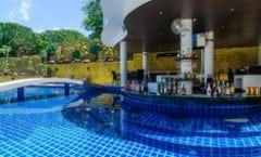 Ocean View Treasure Hotel is located at 127/79 Pisitkoranee Rd.