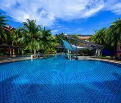 R-Mar Resort and Spa is located at 33 Soi Rat-U-Thid 200 Pee 1