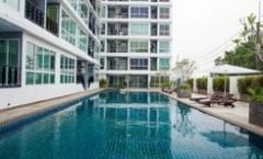 Rang Hill Residence is located at 24 Mae-Laun Road