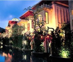 Wabi-Sabi Layalina X'Clusive Beachfront Boutique Resort Phuket is located at 75-75/1 Beach Road