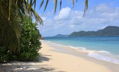 Bon Island Tour by longtail boat with Lunch by Bangtao Beach Bar Bon Island Tour by longtail boat with Lunch by Bangtao Beach Bar