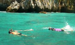 Phi Phi Islands Early Bird Tour by Bangtao Beach Bar