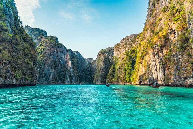 Phi Phi Sunrise from Phuket by Simba Sea Trips by Bangtao Beach Bar Phi Phi Sunrise from Phuket by Simba Sea Trips - Phi Phi Islands