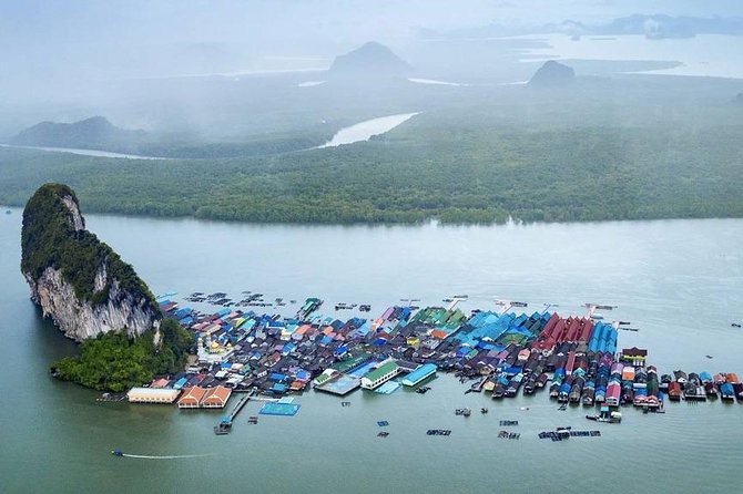 James Bond, Panyee Village, Panak, and Hong Island Tour by Bangtao Beach Bar James Bond, Panyee Village, Panak, and Hong Island Tour - James Bond Island